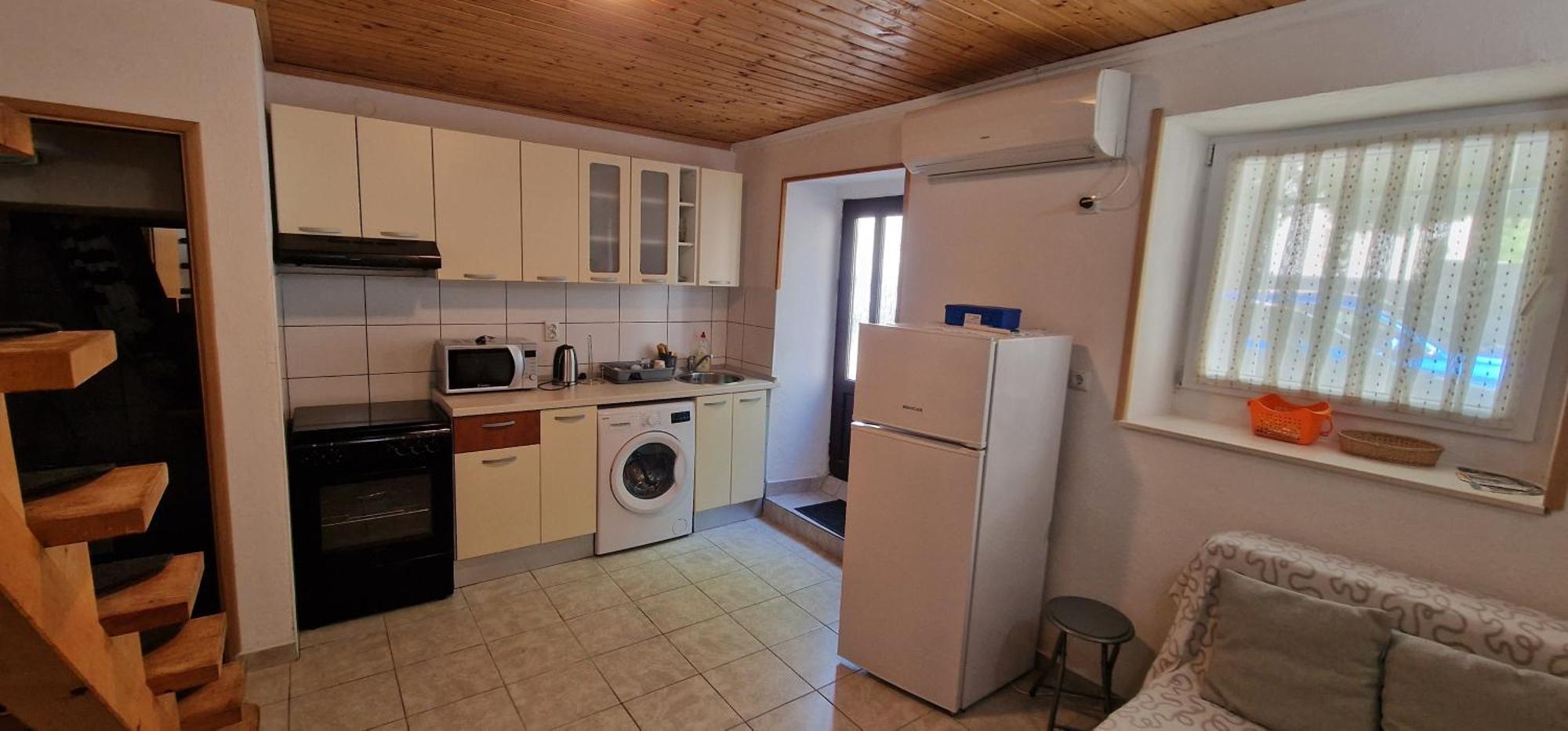 Studio Apartman Kastel Kambelovac Kastela Exterior photo